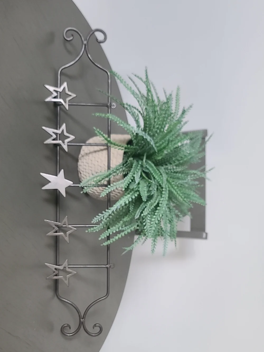 Metal Star Wall Hanger